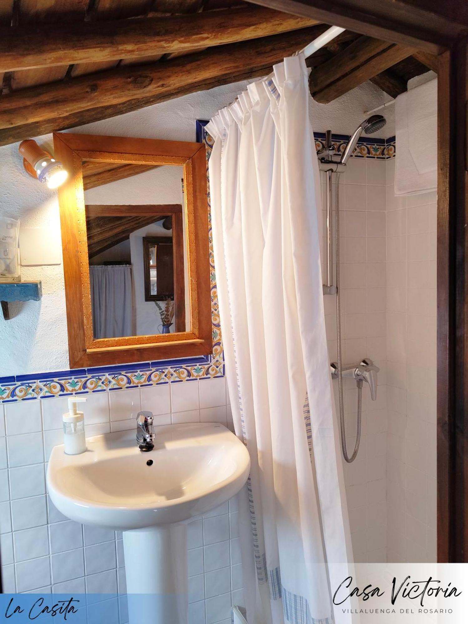 Conjunto Rural Casa Victoria Villaluenga Del Rosario Exterior foto
