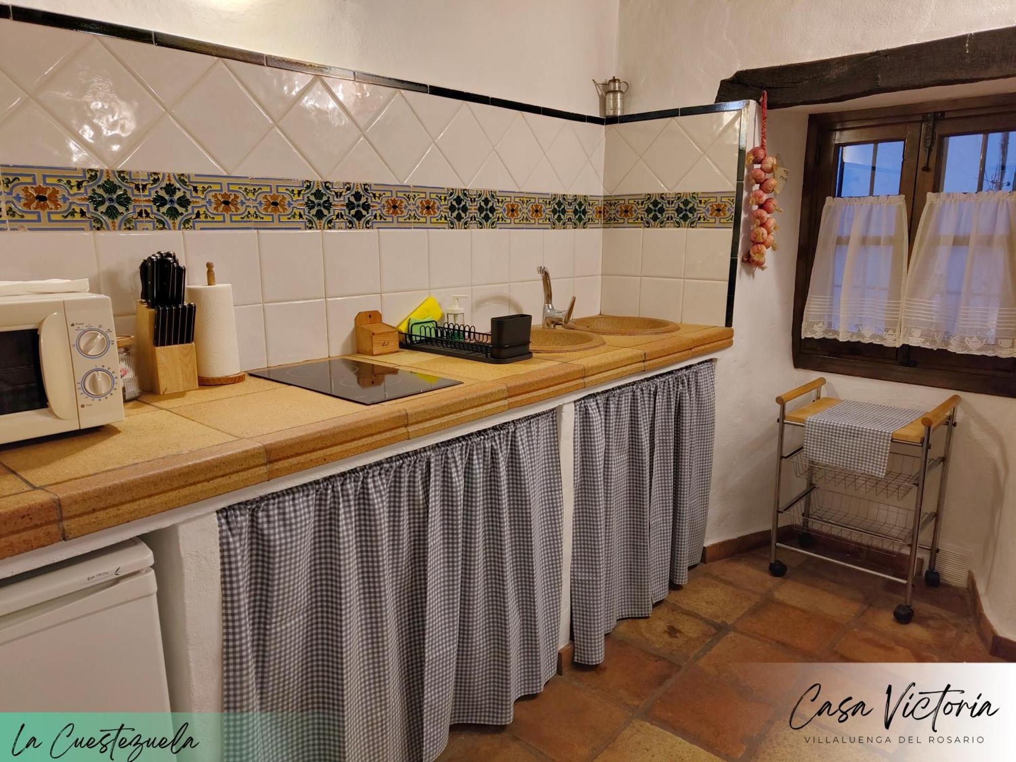 Conjunto Rural Casa Victoria Villaluenga Del Rosario Exterior foto